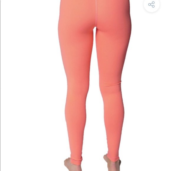 NWOT Revolve Vimmia 7/8 Leggings in Coral - Picture 2 of 7